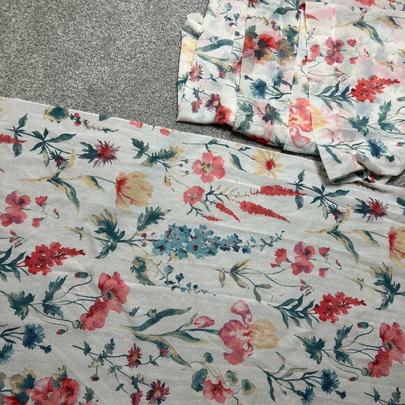 Spring Floral Sheer Rod pocket Curtain panels set of 2 Size 83 X 57 - Picture 4 of 6